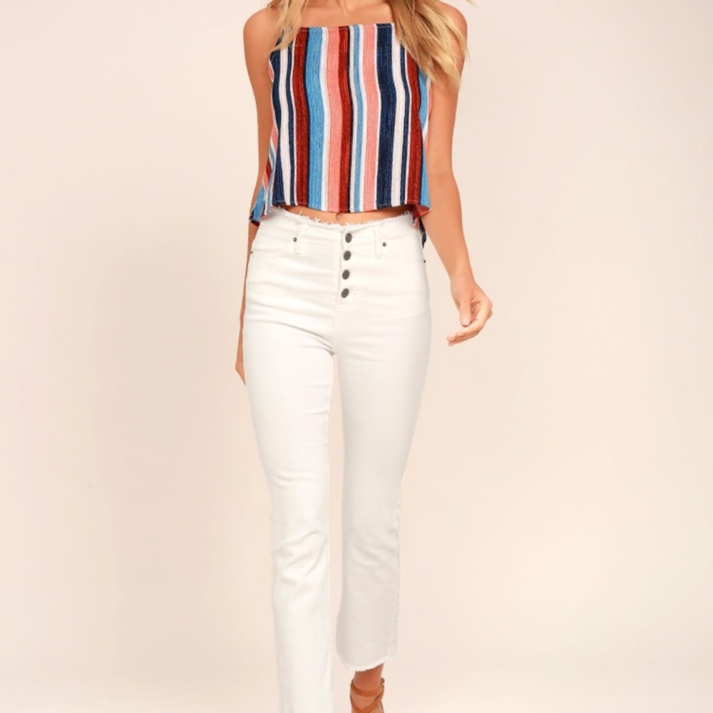 🍑 Lulu’s peach-striped crop top! 🍑